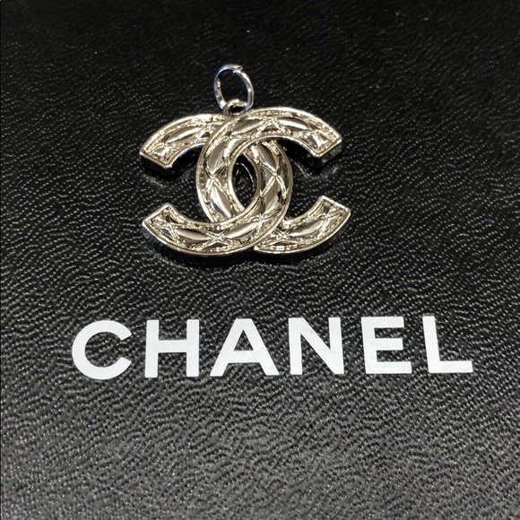 Jewelry - Authentic Chanel Zipper Pull - Silver